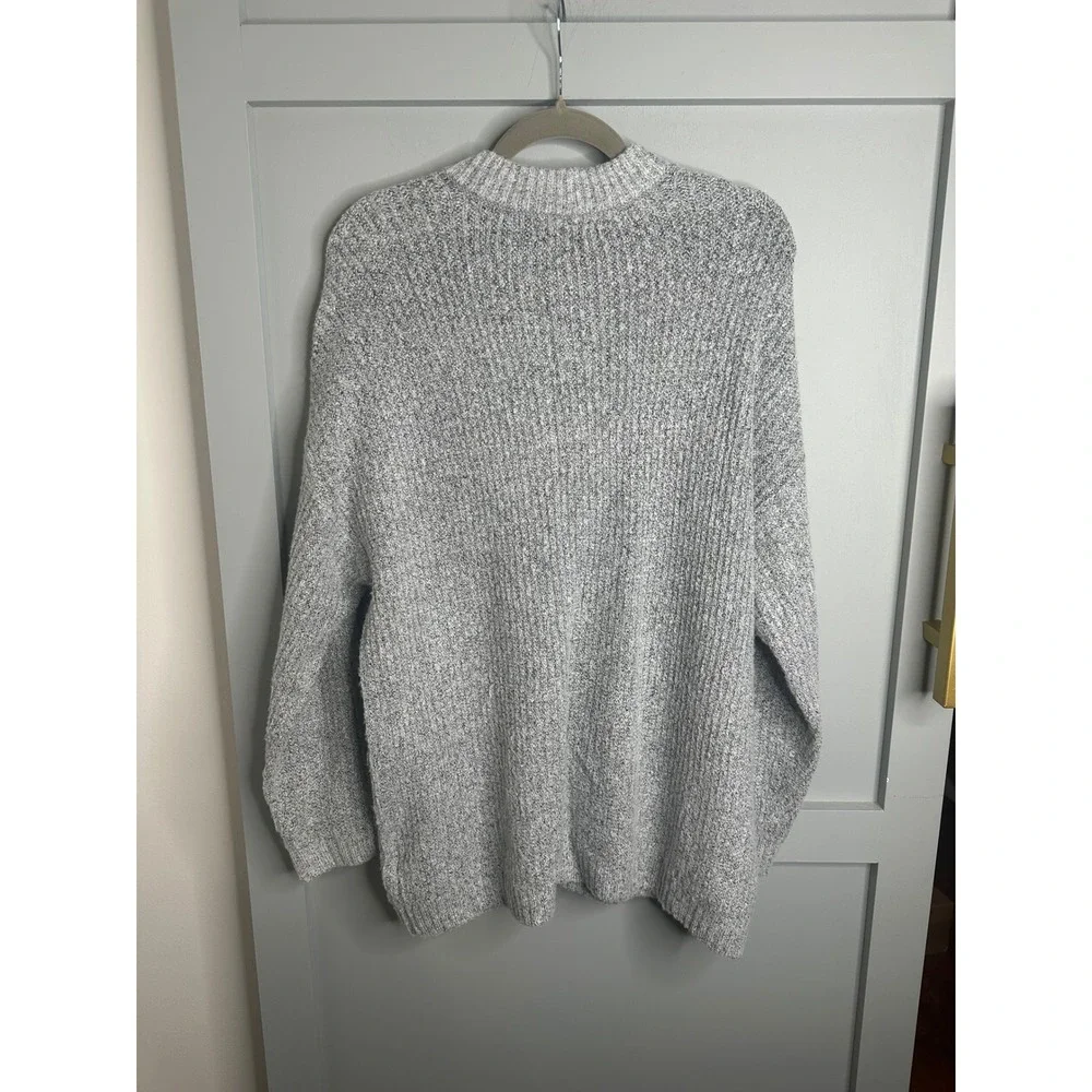 American Eagle Women's Gray Knit Sweater‎ Crew Neck Long Sleeve Casual Size Med - Picture 8 of 9